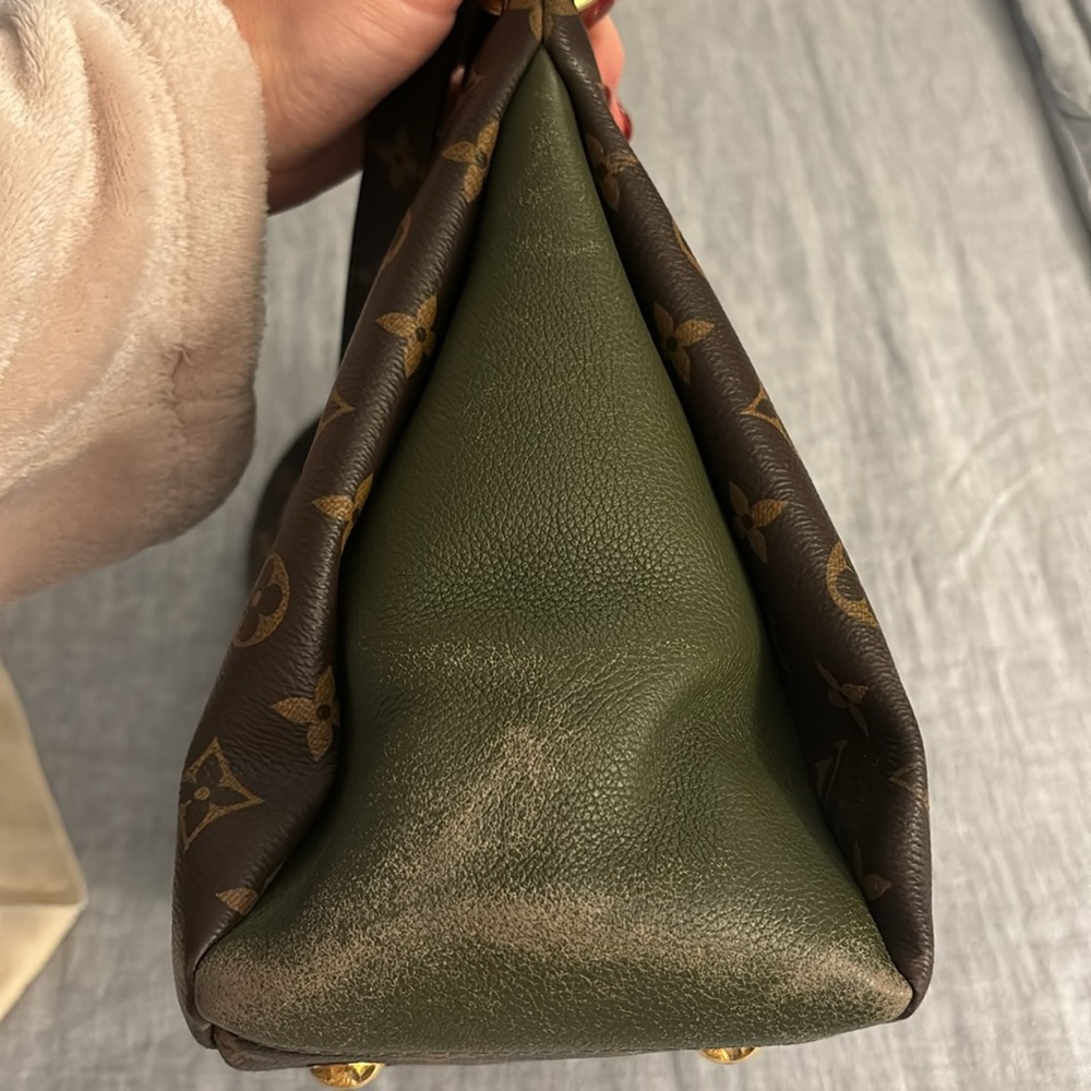 Authentic LOUIS VUITTON Monogram Pallas in rare hunter green - Picture 11 of 13